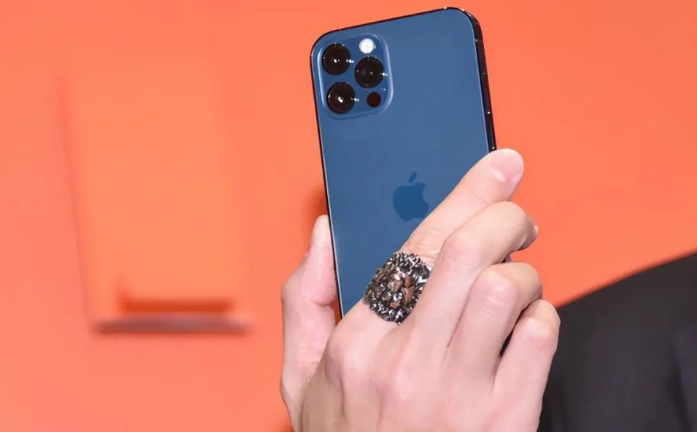 灌阳苹果手机维修分享iPhone12系列重启方法教程 
